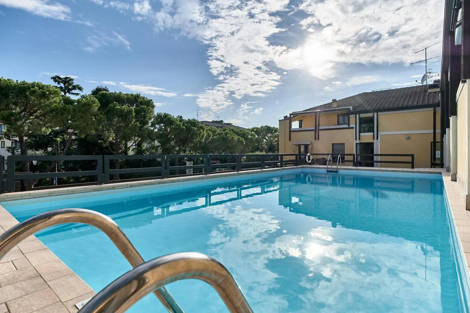 Dalia Apartment Desenzano del Garda